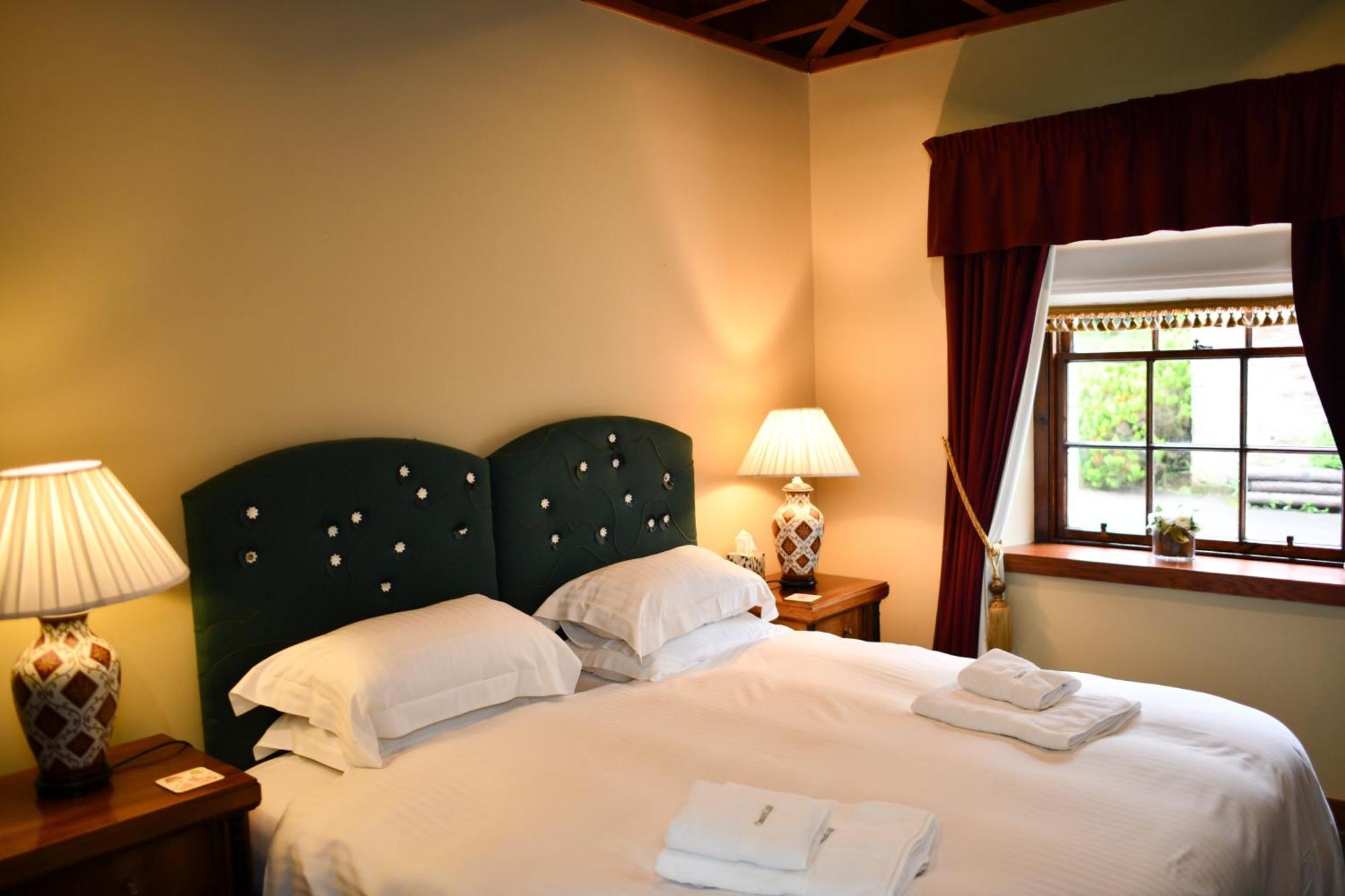 Cloncaird Castle Estate Cottages Maybole Ngoại thất bức ảnh