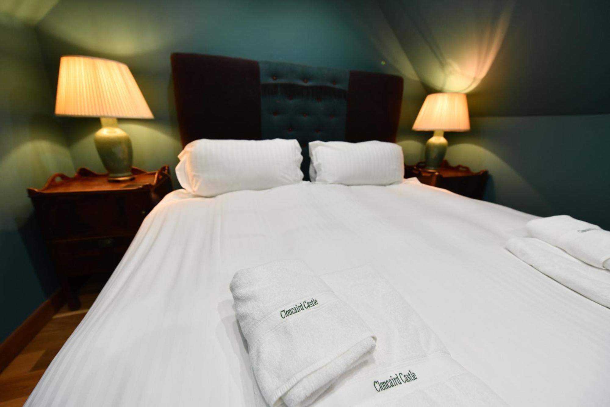 Cloncaird Castle Estate Cottages Maybole Ngoại thất bức ảnh