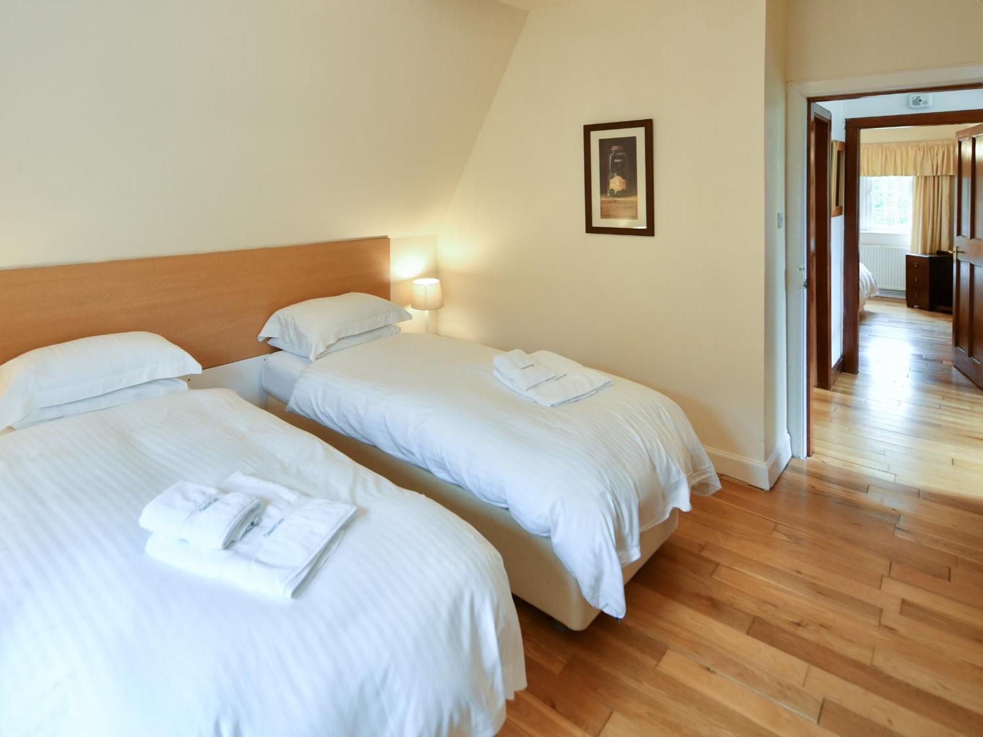 Cloncaird Castle Estate Cottages Maybole Phòng bức ảnh