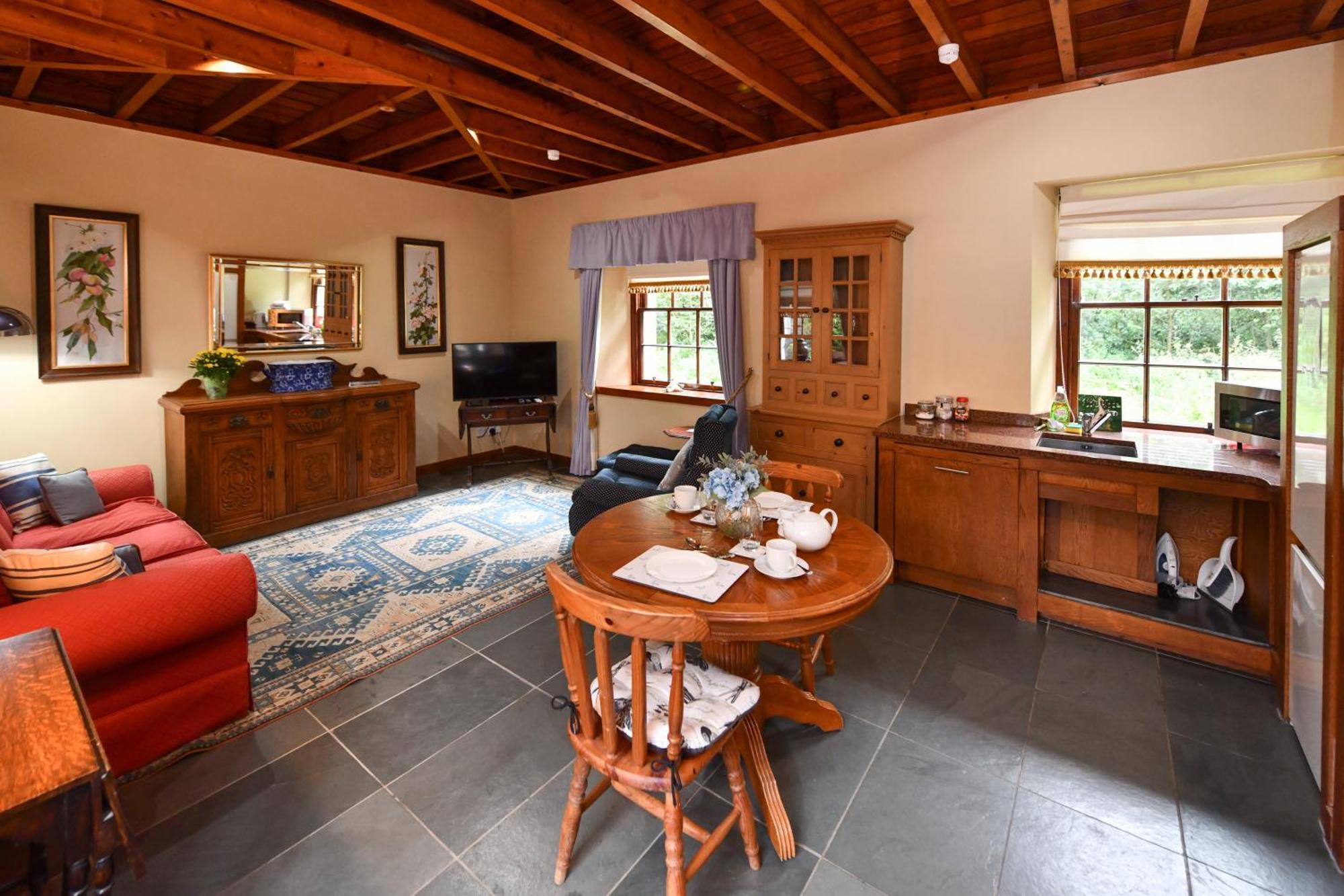 Cloncaird Castle Estate Cottages Maybole Ngoại thất bức ảnh