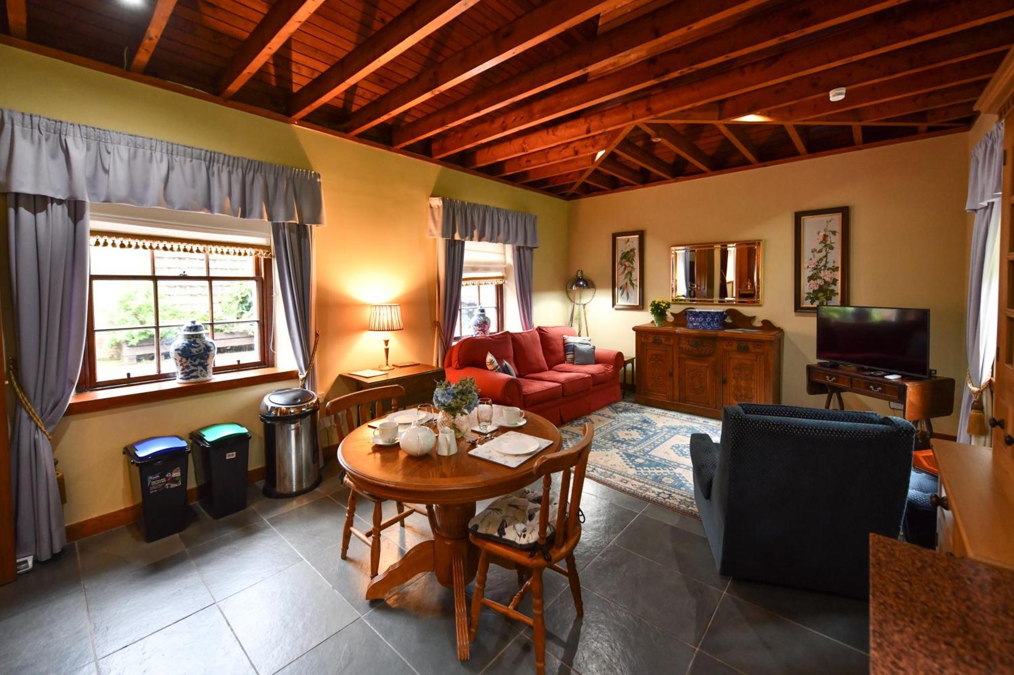 Cloncaird Castle Estate Cottages Maybole Ngoại thất bức ảnh