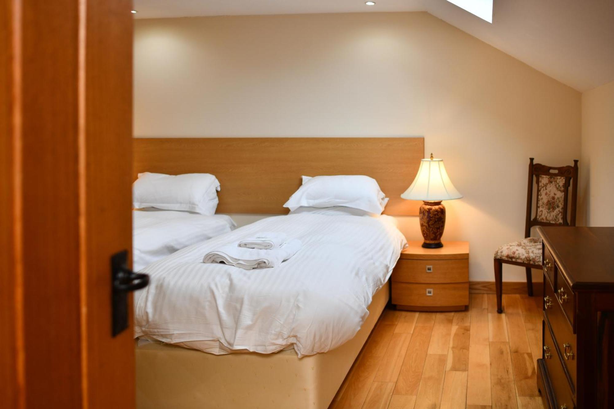 Cloncaird Castle Estate Cottages Maybole Ngoại thất bức ảnh