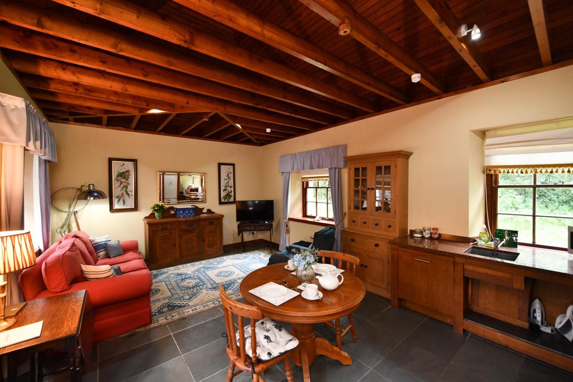 Cloncaird Castle Estate Cottages Maybole Ngoại thất bức ảnh